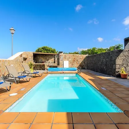 Villa Piedra