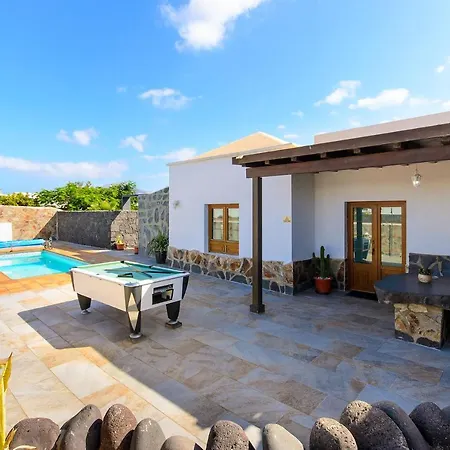 Piedra Villa